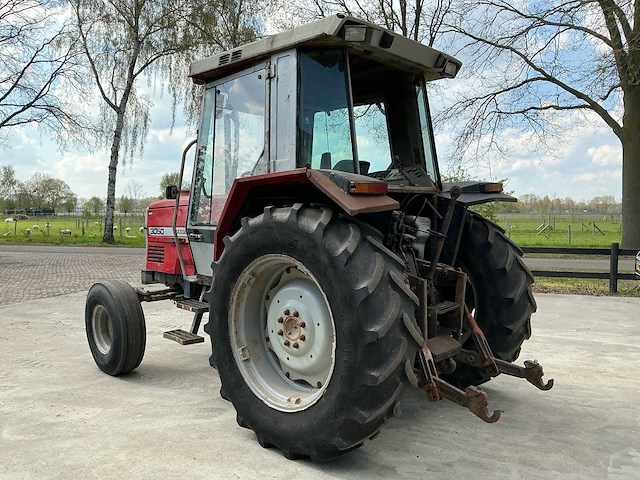 Massey-ferguson 3050 tweewielaangedreven landbouwtractor - afbeelding 4 van  7