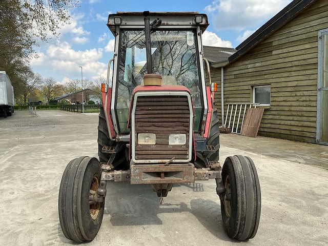 Massey-ferguson 3050 tweewielaangedreven landbouwtractor - afbeelding 6 van  7