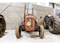 Massey ferguson 35 oldtimer tractor - afbeelding 4 van  11