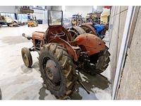 Massey ferguson 35 oldtimer tractor - afbeelding 7 van  11