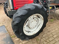 Massey ferguson 390 vierwielaangedreven landbouwtractor - afbeelding 1 van  44