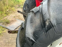 Massey ferguson 390 vierwielaangedreven landbouwtractor - afbeelding 22 van  44