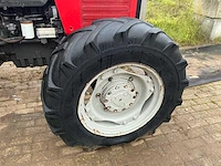 Massey ferguson 390 vierwielaangedreven landbouwtractor - afbeelding 35 van  44