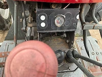Massey ferguson 390 vierwielaangedreven landbouwtractor - afbeelding 38 van  44