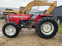 Massey ferguson 390 vierwielaangedreven landbouwtractor - afbeelding 16 van  44