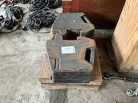 Massey ferguson 45 kg frontgewicht (6x) - afbeelding 2 van  4