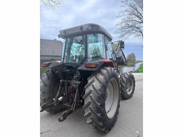 Massey ferguson 6150 tractor - afbeelding 6 van  11