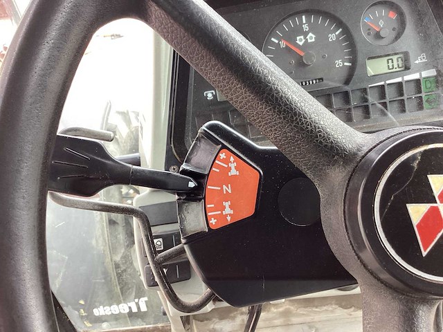 Massey ferguson 6280 - 2001 - vierwielaangedreven landbouwtractor - afbeelding 13 van  33