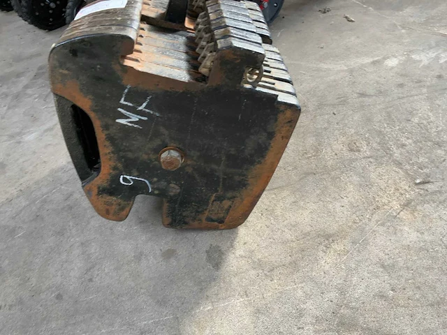 Massey ferguson agco frontgewichten - afbeelding 5 van  7