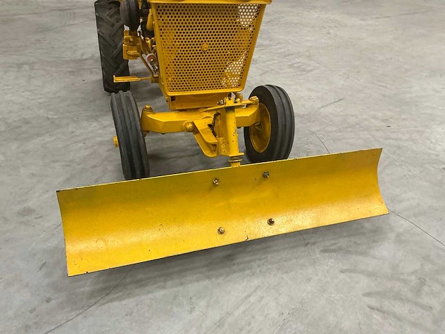Massey ferguson elf minitractor manegevlakker - afbeelding 15 van  26