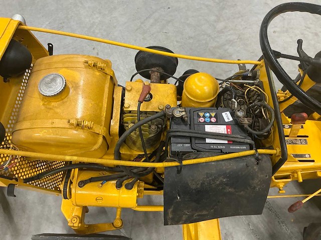 Massey ferguson elf minitractor manegevlakker - afbeelding 18 van  26