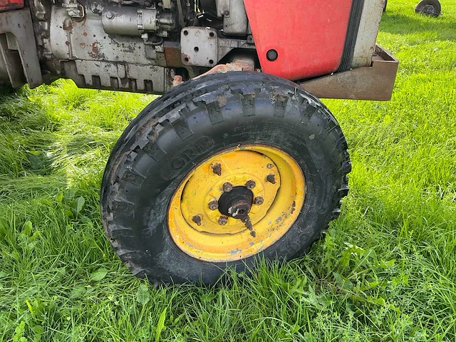 Massey ferguson mf 590 tweewielaangedreven landbouwtractor - afbeelding 19 van  20