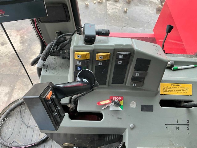 Massey ferguson mf30 maaidorser - afbeelding 36 van  62