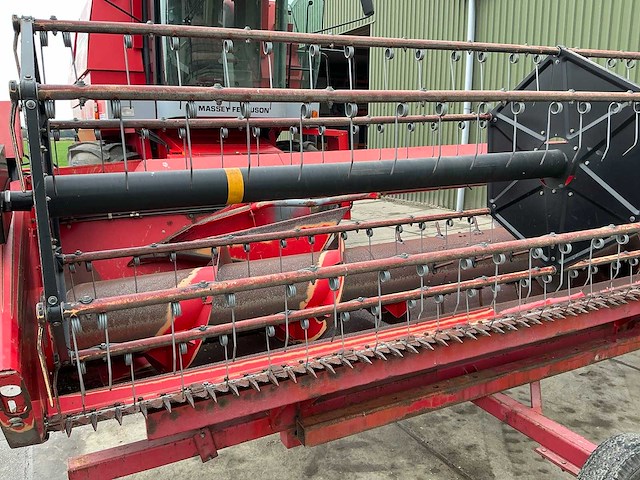 Massey ferguson mf30 maaidorser - afbeelding 46 van  62