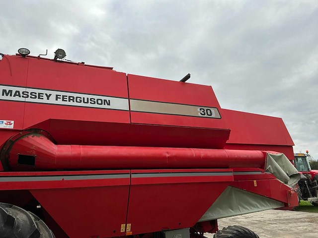 Massey ferguson mf30 maaidorser - afbeelding 11 van  28