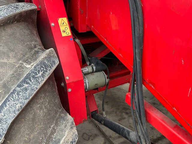 Massey ferguson mf30 maaidorser - afbeelding 17 van  28
