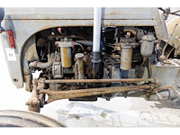 Massey ferguson p3 oldtimer tractor - afbeelding 7 van  8