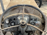 Massey ferguson p3 oldtimer tractor - afbeelding 8 van  8