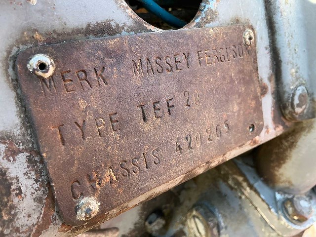 Massey ferguson tef 20 oldtimer tractor - afbeelding 1 van  1