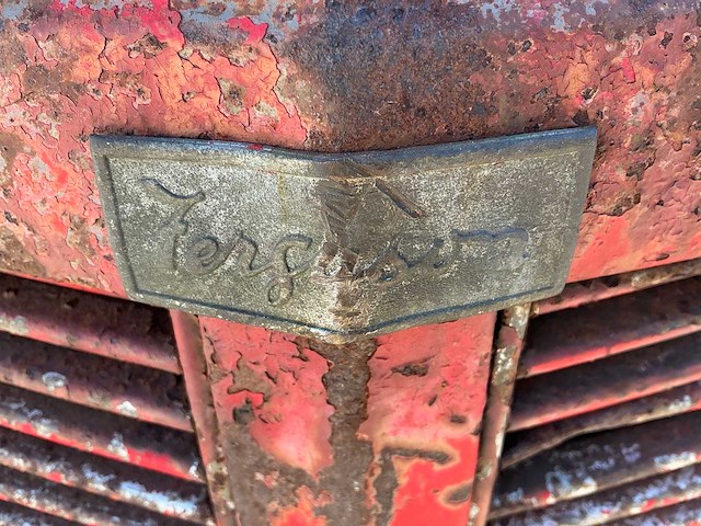 Massey ferguson tef 20 oldtimer tractor - afbeelding 9 van  9
