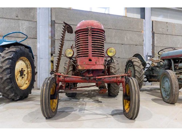Massey harris - pony - vintage tractor - afbeelding 4 van  11
