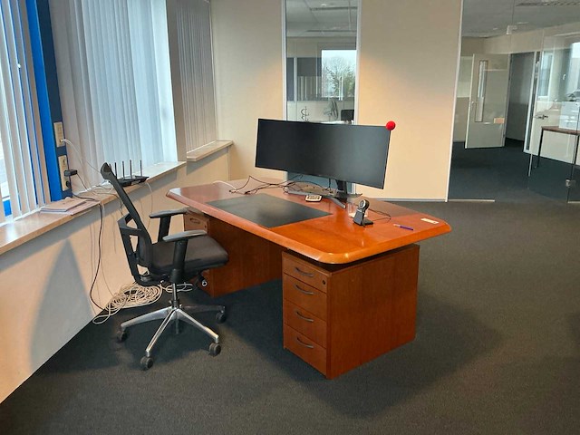 Massief bureau - afbeelding 5 van  11