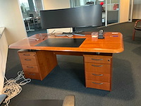 Massief bureau - afbeelding 6 van  11