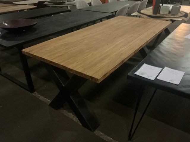 Massief eetkamertafel 220cm - afbeelding 1 van  6