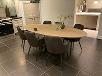 Massief eiken eetkamertafel ovaal 260x120 cm - afbeelding 1 van  6