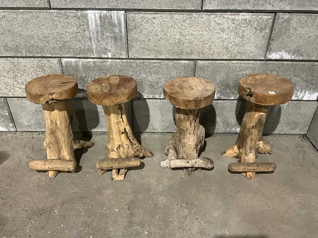 Massief houten boomstamkruk (4x) - afbeelding 2 van  5