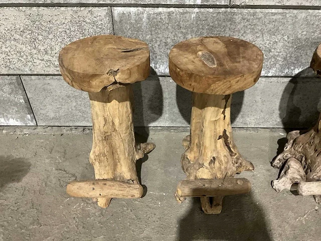 Massief houten boomstamkruk (4x) - afbeelding 3 van  5