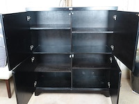 Massief houten kast met verborgen sluitingen - afbeelding 4 van  5