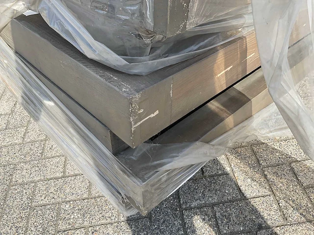 Massief houten salontafel (10x) - afbeelding 2 van  7