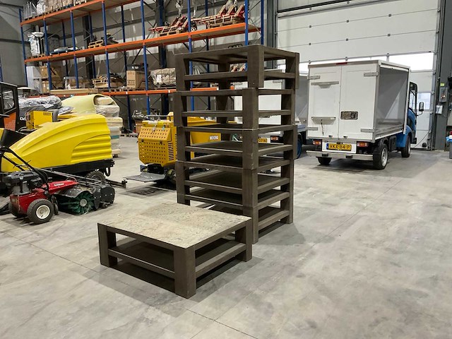Massief houten salontafel 110x90 cm (6x) - afbeelding 1 van  6