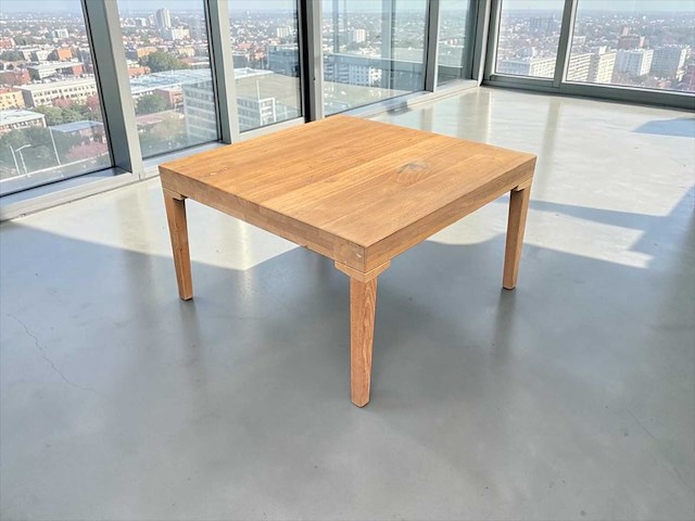 Massief houten salontafel 70x70x40cm - afbeelding 1 van  4