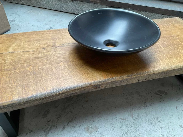 Massief houten wastafelblad met kom - afbeelding 4 van  7