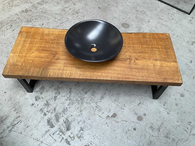 Massief houten wastafelblad met kom - afbeelding 6 van  7