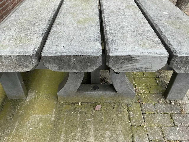 Massief kunststof picknicktafel - afbeelding 3 van  3