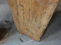 Massief stuk hardhout als piedestal - afbeelding 4 van  5