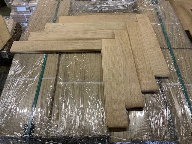 Massief visgraat eiken select parketvloer (53,86 m2) - afbeelding 1 van  2
