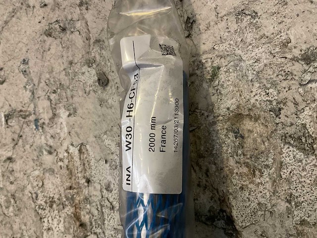 Massieve as 2000 mm - afbeelding 2 van  2