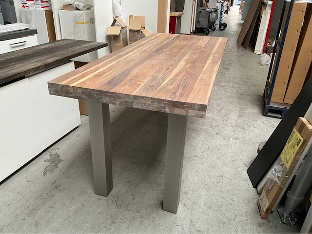 Massieve eetkamertafel - afbeelding 1 van  7