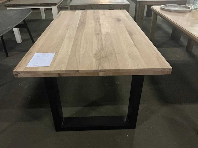 Massieve naturel eetkamertafel 180 cm - afbeelding 1 van  4