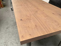 Massieve tafel met verstelbare rvs poten - afbeelding 3 van  5