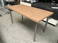 Massieve tafel met verstelbare rvs poten - afbeelding 5 van  5