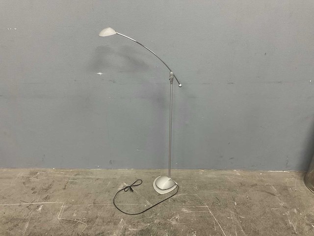 Massive 900/21 vloerlamp - afbeelding 1 van  6