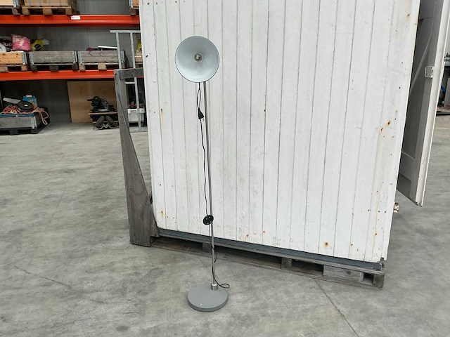 Massive staand vloerlamp - afbeelding 1 van  4