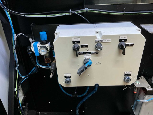 Massivit 1500 grootformaat industriële 3d-printer - afbeelding 16 van  40