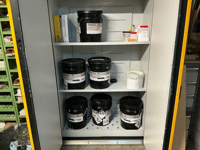 Massivit 1500 grootformaat industriële 3d-printer - afbeelding 33 van  40