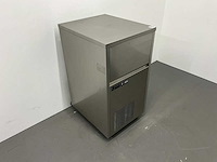 Master frost - c-600 - ijsblokjesmachine - afbeelding 2 van  4